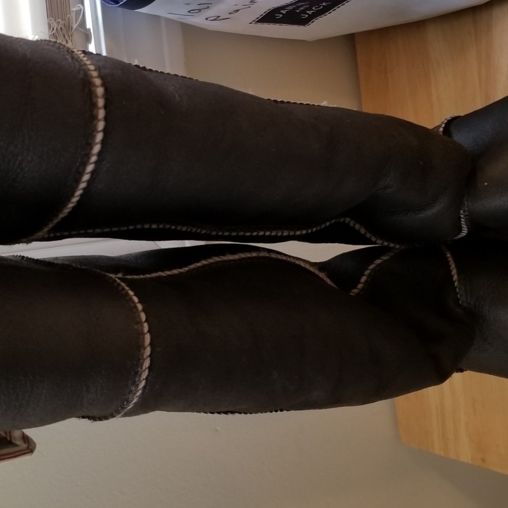 Authentic Over the Knee Bailey Button Bomber Uggs